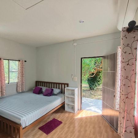 Family Resort Koh Phayam Luaran gambar